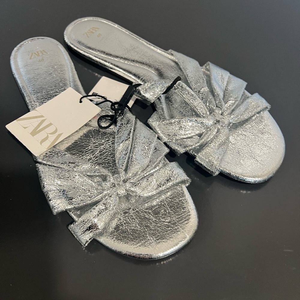 Zara Silver Metallic Knot Slide